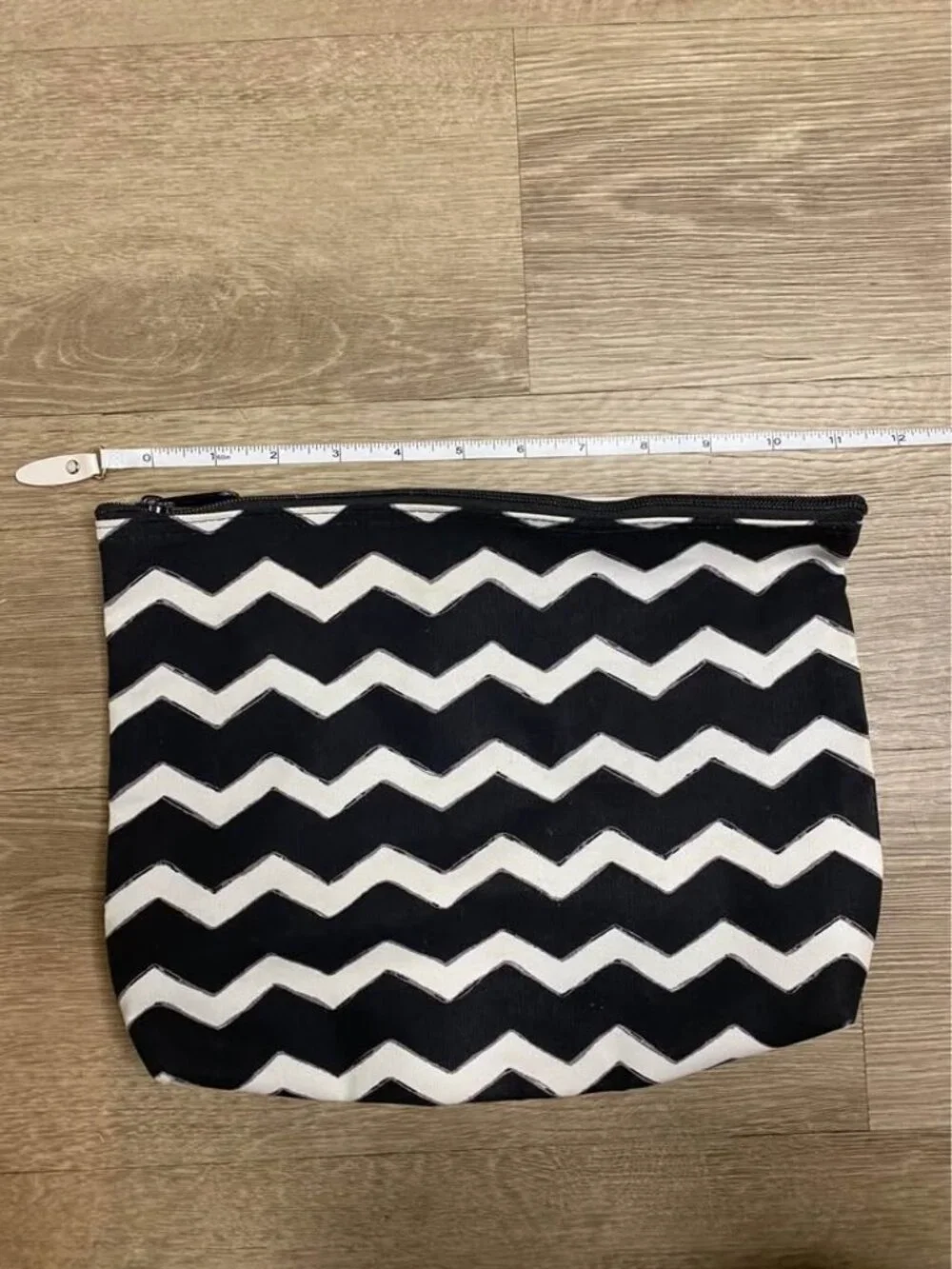 Thirty-One Zipper Pouch Large – Black & White Chevron Bag Organizer